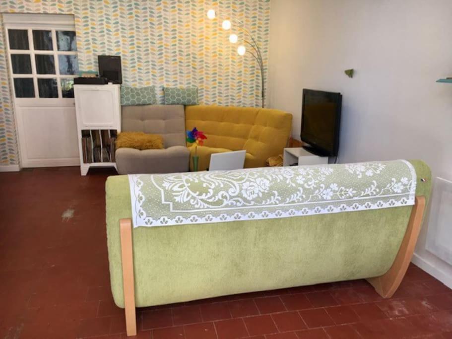 Maison Face A L'Etang Précy 외부 사진